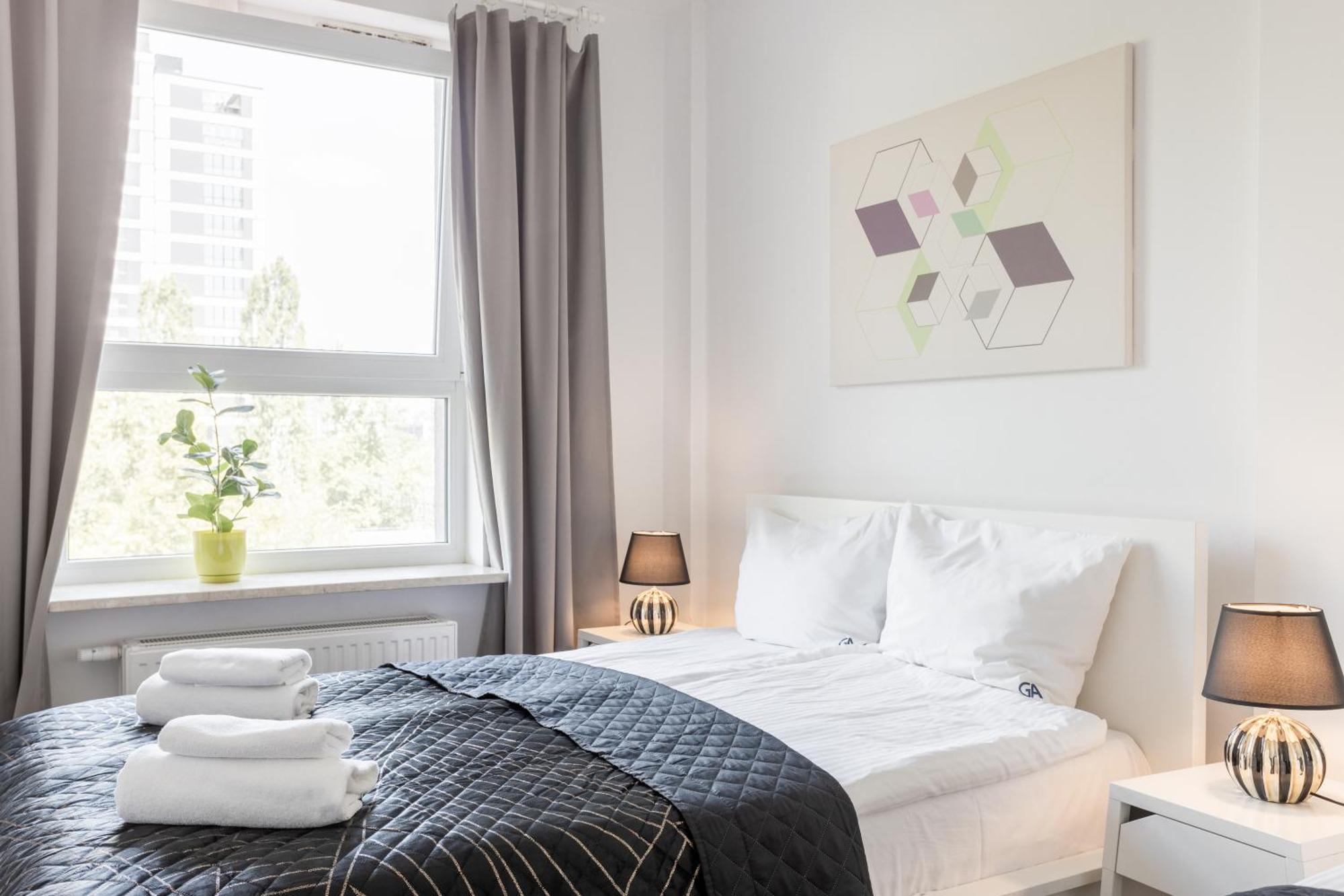 Urban Chic - Pereca - Rondo Onz - Luxury Warsaw Stays - 14 People Eksteriør billede