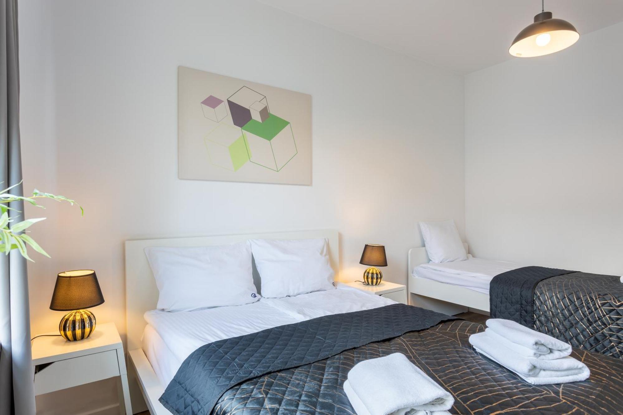 Urban Chic - Pereca - Rondo Onz - Luxury Warsaw Stays - 14 People Eksteriør billede