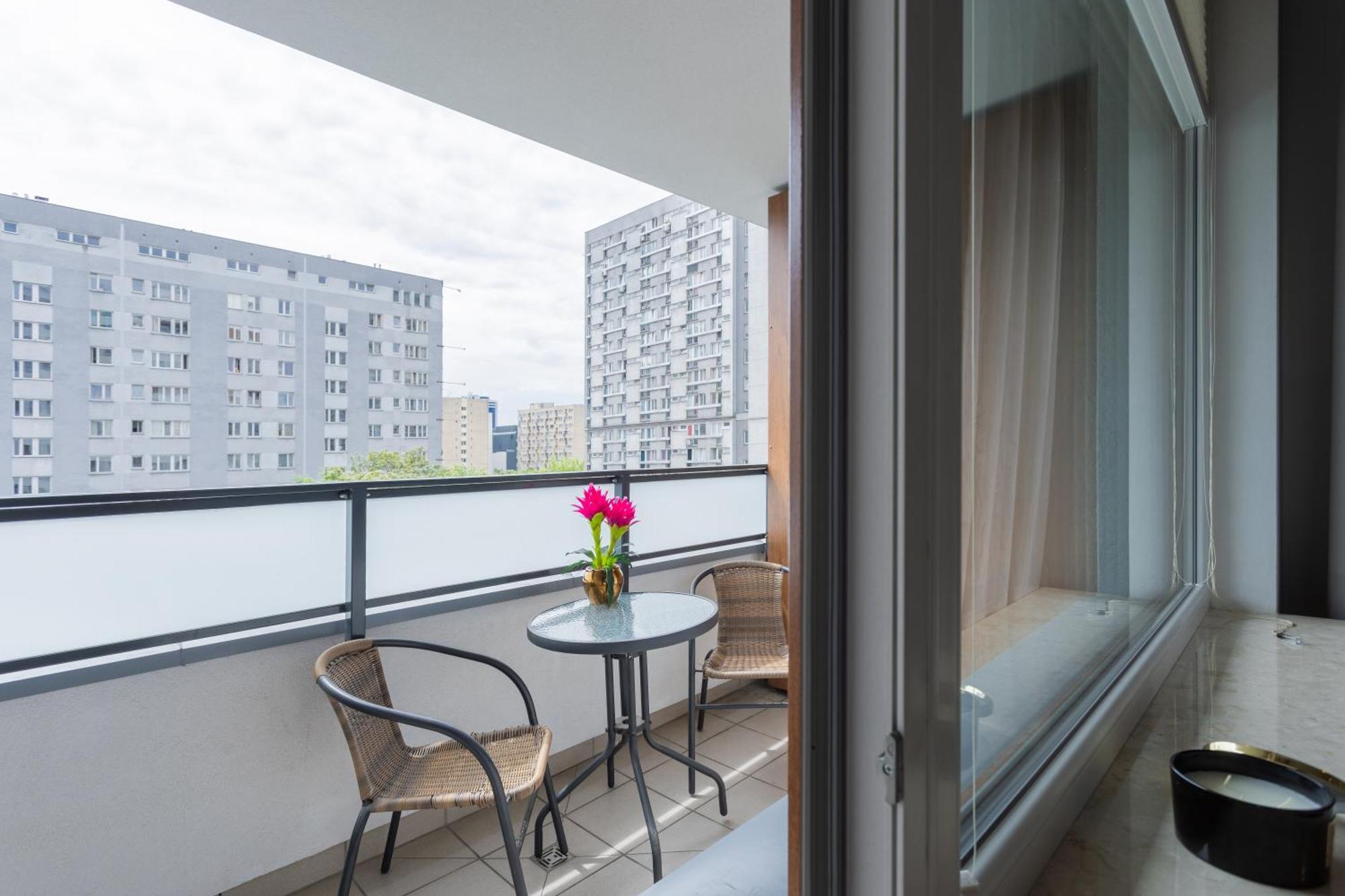 Urban Chic - Pereca - Rondo Onz - Luxury Warsaw Stays - 14 People Eksteriør billede